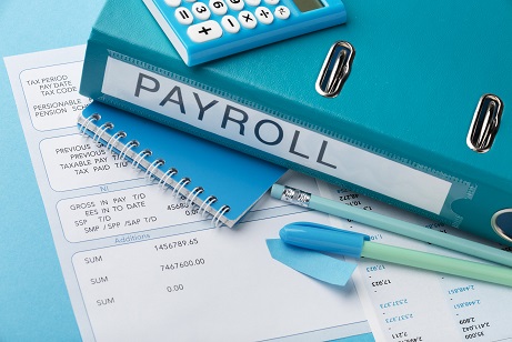 Illustration depicting the benefits of payroll outsourcing for Indian businesses: Time-saving, error reduction, compliance, and data confidentiality.
